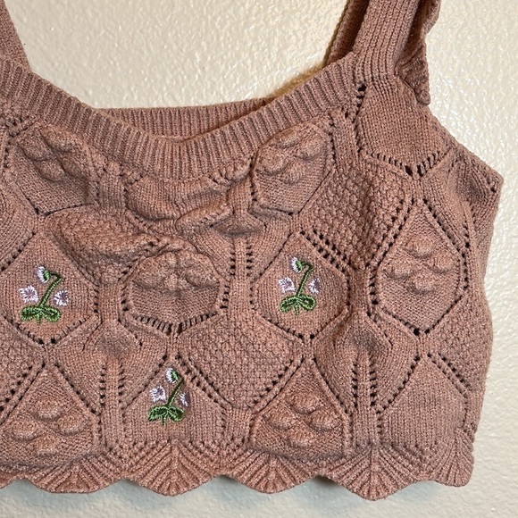 Hazel Moon Pink Knit Floral Cropped Tank Top - Picture 3 of 15